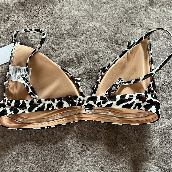 NWT Jcrew leopard bathing suit bikini top medium - Picture 2 of 2